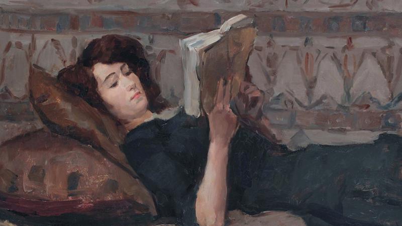 Mujer leyendo en el sofá, Isaac Israels, c. 1880 - 1934